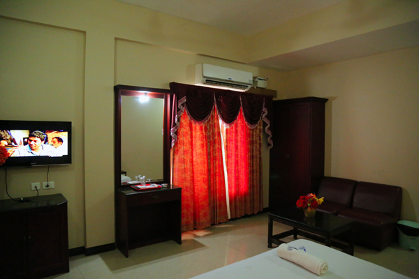 well furnished room