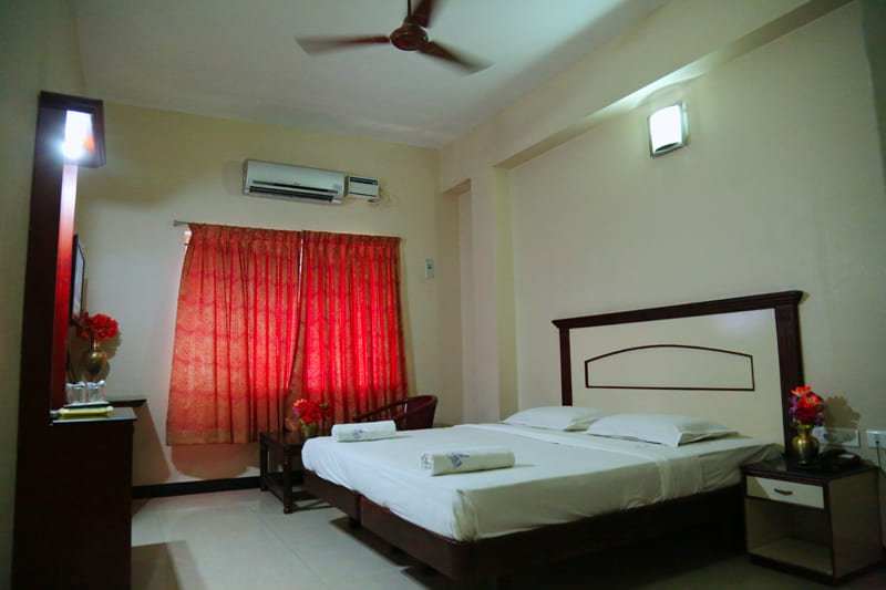 Deluxe Room (4)