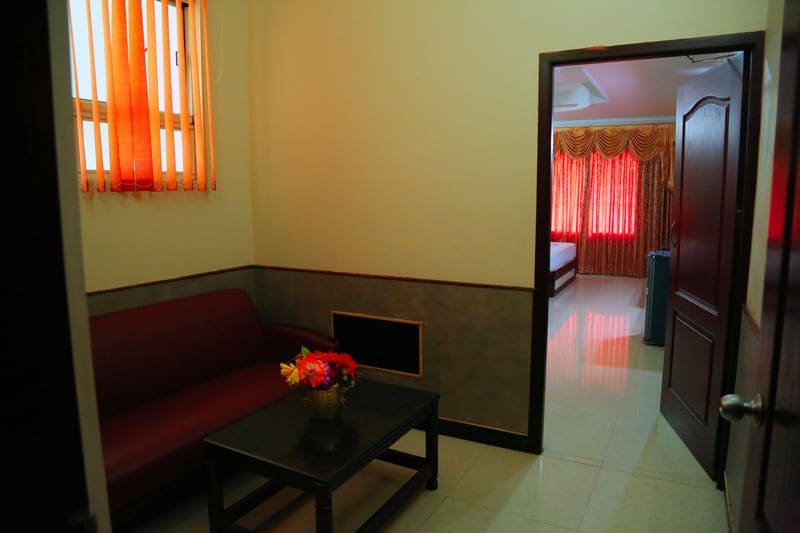 executive-deluxe-room (2)